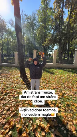 Viața cu un copil autist nu e despre „a fi ca ceilalți”, ci despre a descoperi că bucuria nu se învață din cărți🌻 #autism #viral #autismawareness #nonverbal #autismmum 