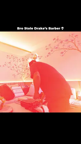 Bro casually borrowed Drakes barber 💀😭 | #julianpetroulas #petroulas #millionaire #motivation #drake 