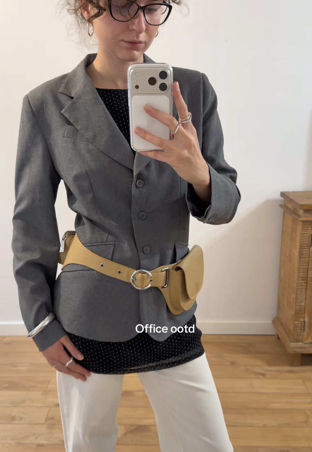 Office ootd @Silfen #outfitinspo #falloutfits 