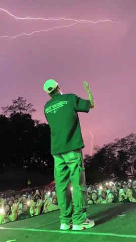 2 pemandangan alam sekaligus,masyaallah🥹 Thankyou dan sukses buat team @AFTERSHINE OFFICIAL  dan Mas @Hasantoysss  semoga bisa berjumpa kembali lain waktu yaa🥰❤️ Dan thankyou untuk All panitia/crew/temanteman semua kalian luar biasa🫂❤️✨  #aftershine #ptsci #ptselalucintaindonesia #fyppppppppppppppppppppppp 