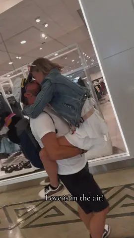 Their happiness gives me hope 🥹💒🫶🏻🥂 #fyp #tiktok #travelingcircus #foryourpage #TrueLove 