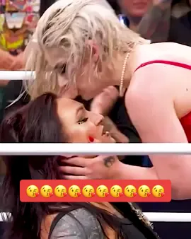 Toni Storm and Kris Statlander shared their final words, punches and kisses before their showdown at #AEWWrestleDream! 😘💋