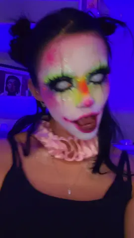 I feel my best in clown makeup #halloweenmakeup #clownmakeup 