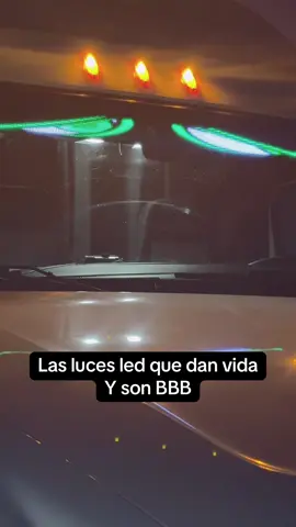 Luces led para locales casas y autos dos tiras grandes incluye todo pegamento cargadores todo #lucesled #carros #trocas #eyescar #tiktokshopcreatorpicks 