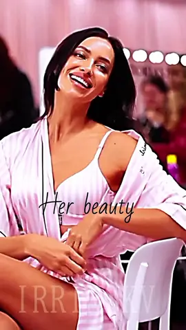 She's just gorgeous 😍 #Irina #shake #top #model 
