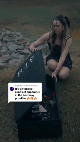 Replying to @Ash Tar let’s get more emo music heard 🖤🥀 #alttiktok #emo #poppunk #redjumpsuitapparatus 