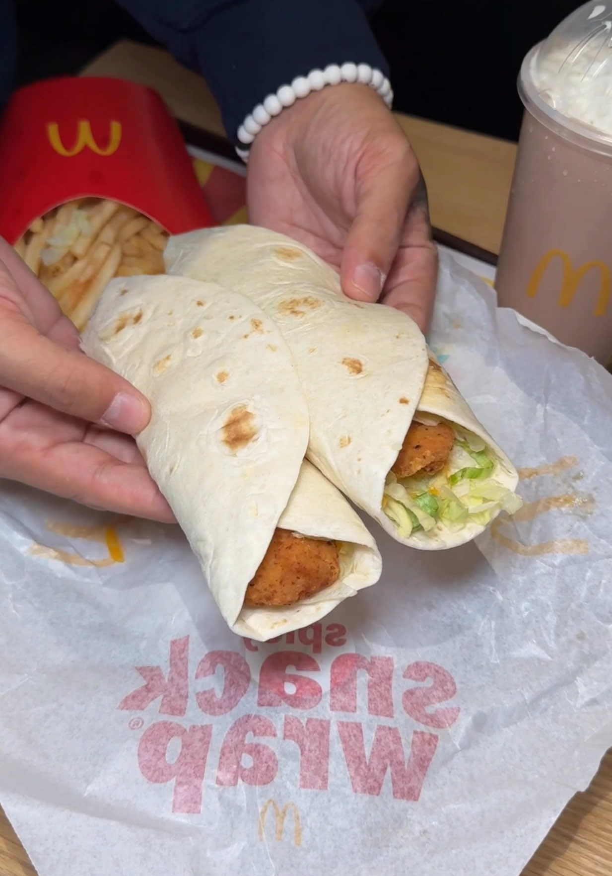#ad Finally trying the nostalgic @mcdonalds snack wraps & it’s back like they never left!  #sponsored #fastfood #mcdonalds #snackwrap 