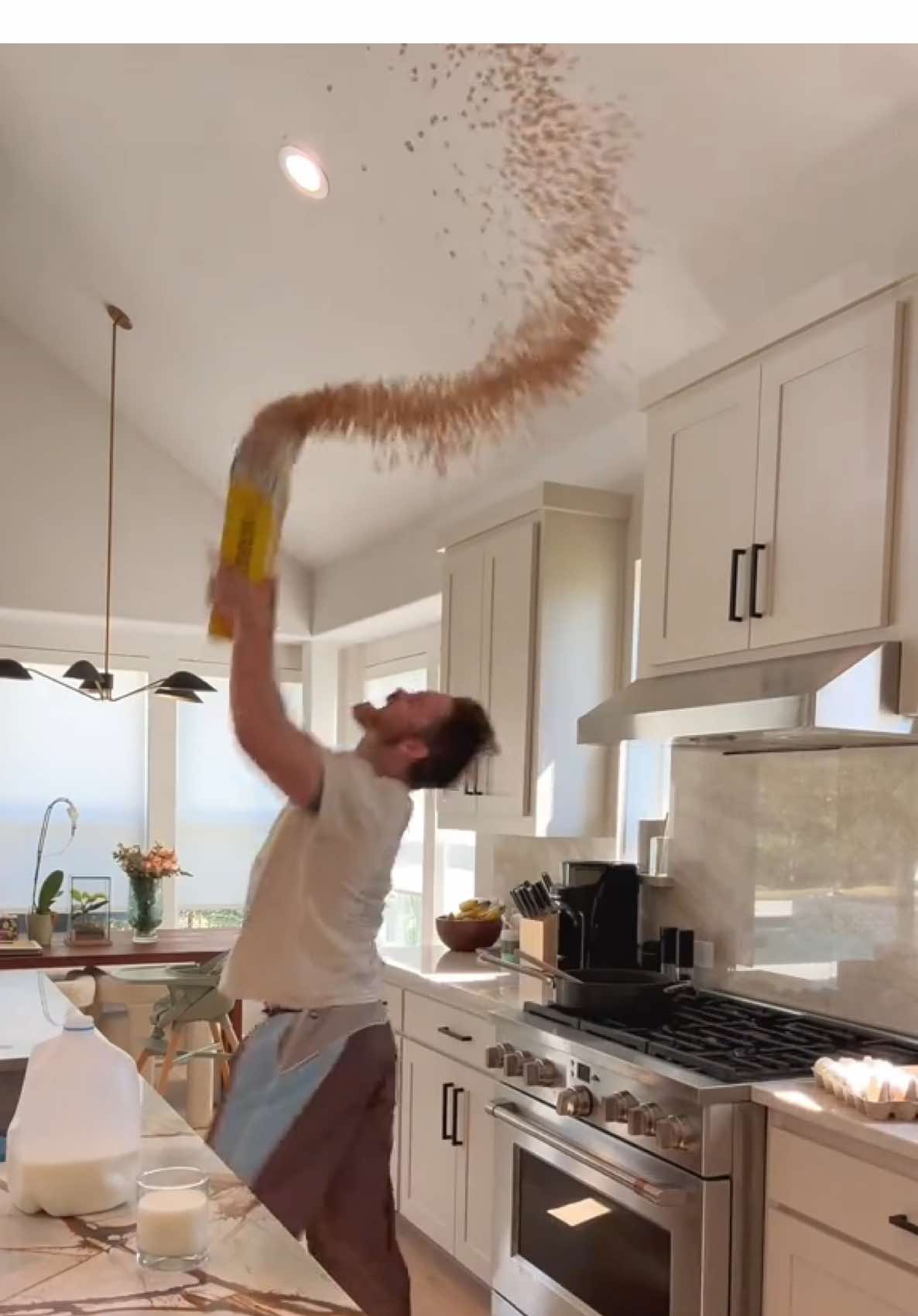 🍳WAKE WITH BLAKE 🍳 A new series to the greatest hits of the 80’s and 90’ Starring Kingston! 🤩 What song should I do next? #dance #comedy #wakewithblake  #80s #whatafeeling 