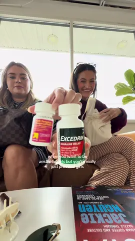 anyone else have a full survival kit in their purse at all time lmaooo @Jamey Smith | Content Creator #girls 