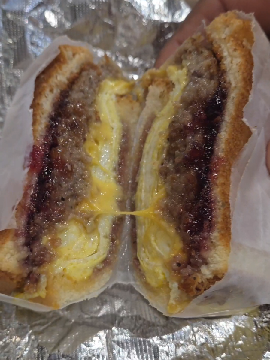 Turkey scrapple, egg, and cheese with jelly #baltimore #bmore #breakfastsandwich #baltimoretiktok #BlackTikTok 