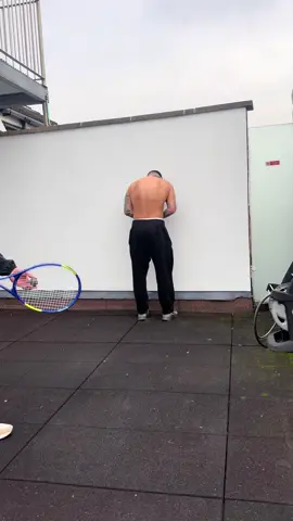 SQUASH BALL PAIN CHALLENGE!  #pain #challenge #squash #barbers #trex 