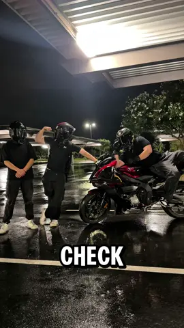 biker boys stuck in the rain part (2)  @Len ⚡️ @Edward #biker #biketok #motorcycle 