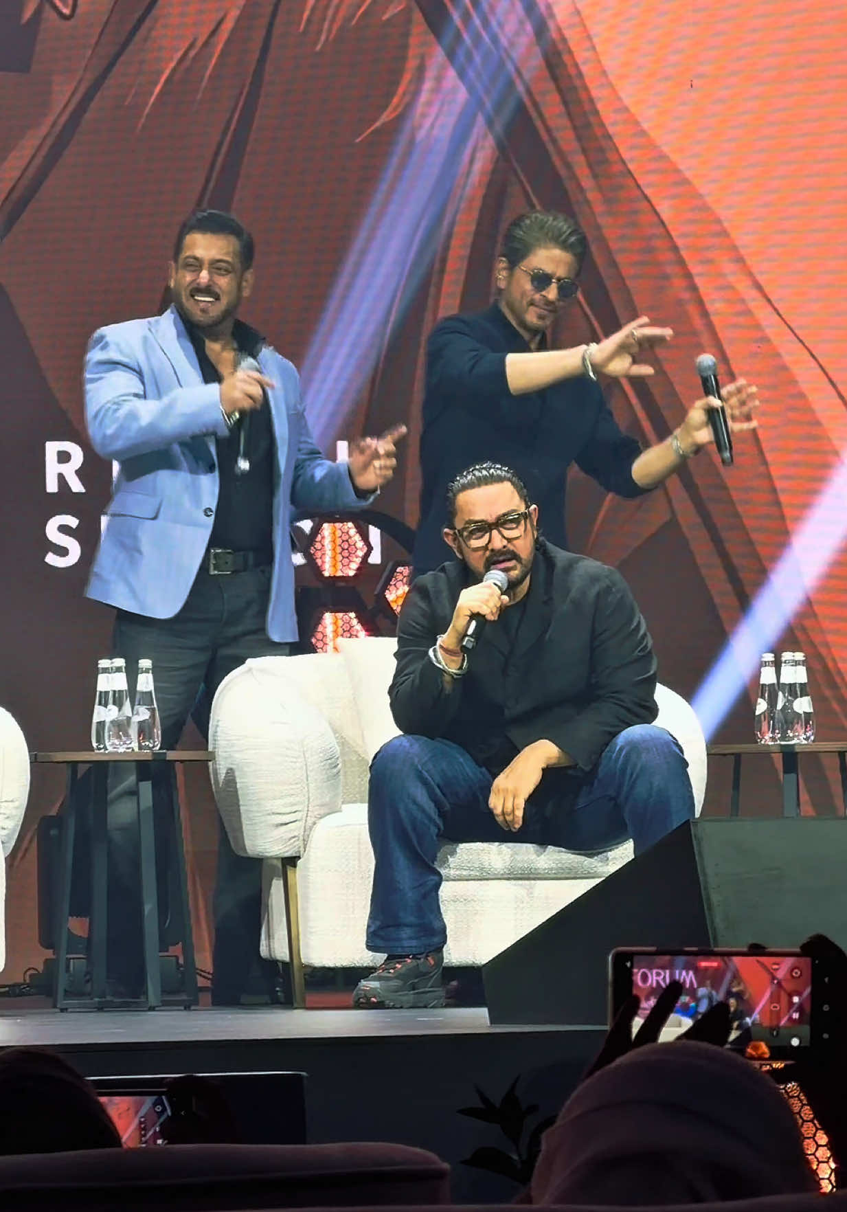 ✨ What a historic moment in Riyadh! ✨ All three Bollywood legends — Salman Khan, Shah Rukh Khan, and Aamir Khan — came together at the Joy Forum event! 🇸🇦🎬 Three superstars. One stage. Endless memories. 💫 #JoyForum #BollywoodInRiyadh #SalmanKhan #ShahRukhKhan #AamirKhan    