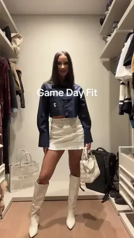 New team, new colors, back to 3. Outfit made by me! #gamedayfit #wagoutfits 
