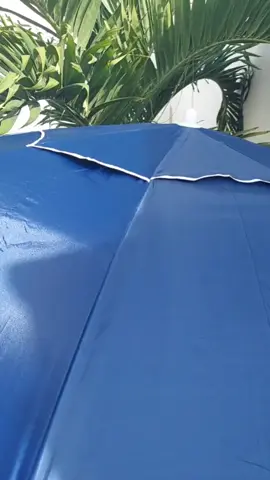 Dê uma olhada em Guarda Sol De Praia Gigante Piscina E Pesca Camping Verão 2025 Ombrelone Articulado Grande Sombrinha De Praia Sombreiro por R$63,12 - R$108,00. Compre na Shopee agora! https://s.shopee.com.br/9zpCFw9l5m