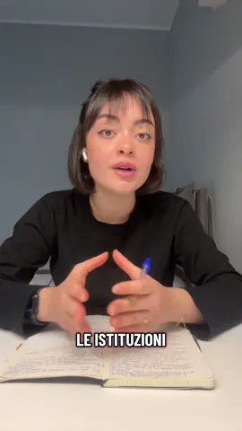 Due carabinieri uccisi da un’esplosione a Castel d’Azzano. Mentre l’Italia si stringe nel dolore, Ilaria Salis parla di “comprendere la strage”. Ma allora davvero: che gente porta in Parlamento europeo la sinistra? #attualita #notizie #cronaca 