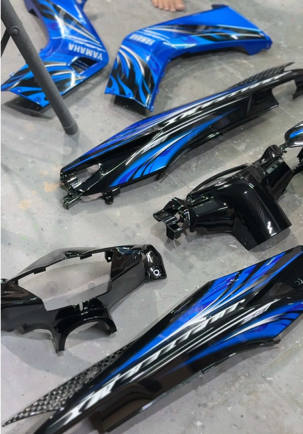 Project selanjutnya mx old solo style masih bersama andalan @oNe paintbrush ✨🤩⚡️ #kooracing #mxold 