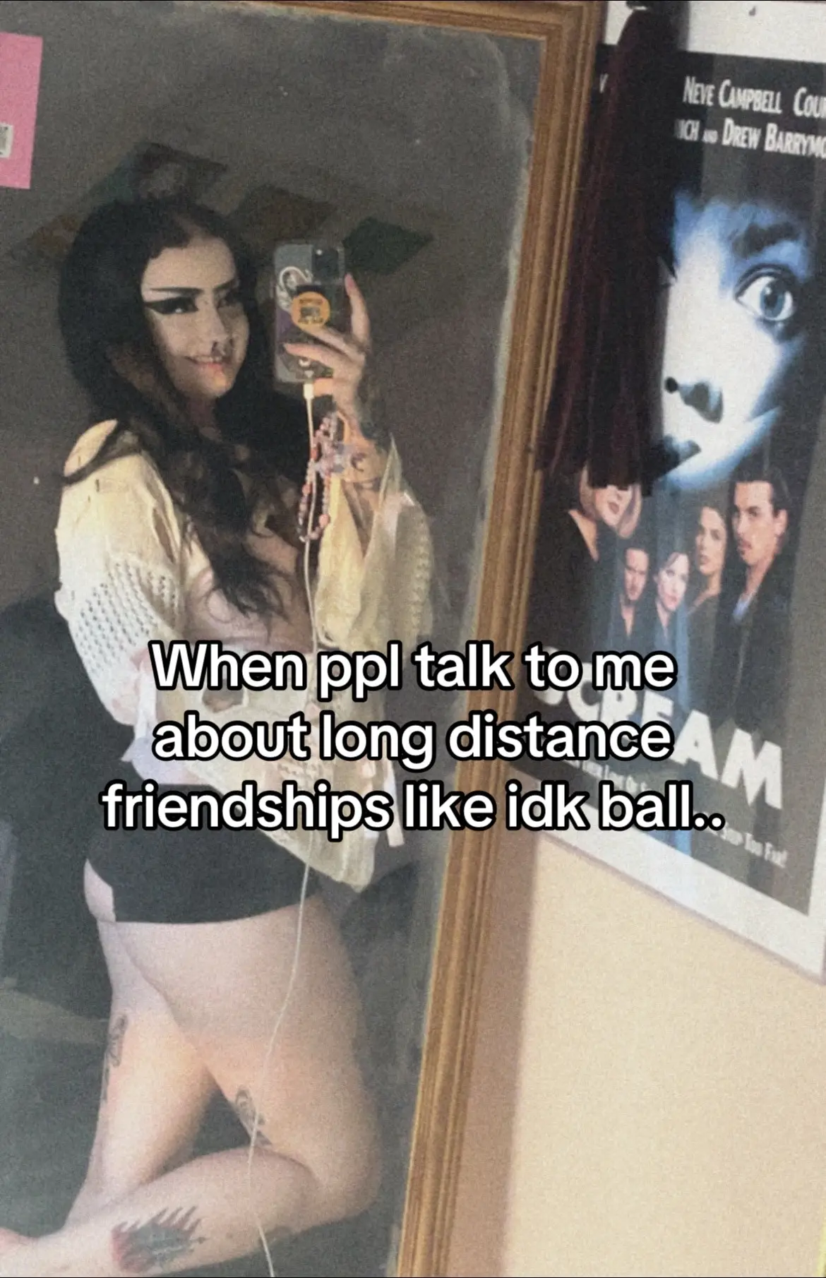 I’m so thankful for my circle I have now, however the fact that only one of them lives in Michigan is heartbreaking. @Kismet✨🖤🤡 @Hoodie Hilltop @Cemetery Girl 