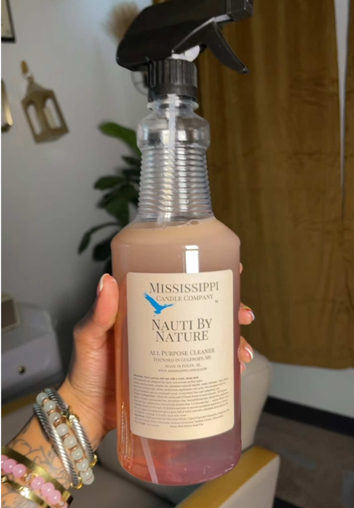 My two fav things combined, cleaning and smell goods. I can just imagine putting some of this in mop water omg 😝 #lilleedeamori #cleaningtok #smellgood #cleanwithme 