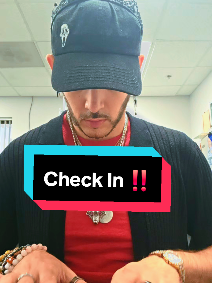 Calling All Writers ‼️ #writertok #BookTok #authortok #aspiringauthor #theartistway 