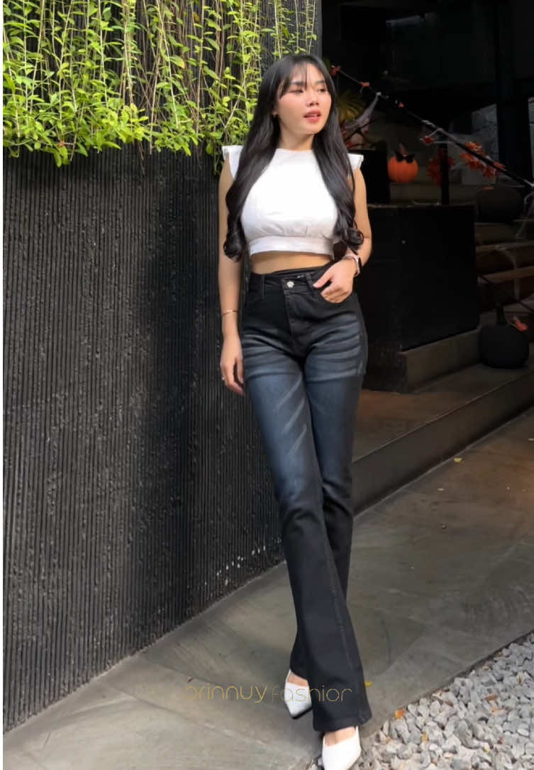 Cutbray Jeans Retro Black secakep ituu💞💅🏻  #cutbrayjeans #cutbraywanita #cutbrayjeanswanita #highwaistcutbray #highwaistjeans 