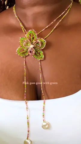 The perfect color combo 🌸🍵#pinkaesthetic #prettynecklaces #summerjewelry #jewellerybusiness #orchidjewelry        