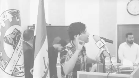 شلونه الغزل 😂؟ #زيد_السومري #fyp #foryou #fyppppppppppppppppppppppp 