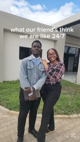 Main character energy vs unhinged character 😭😭 @Miracle Khubai🦋  #fyp #amapianodance  #zambiantiktok🇿🇲  #botswana🇧🇼tiktok 