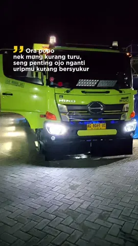 #CapCut Alhamdulillah karek merem.e#pageforyou #hino500 #masukberanda #drivermudapunyacerita🤙🤙 