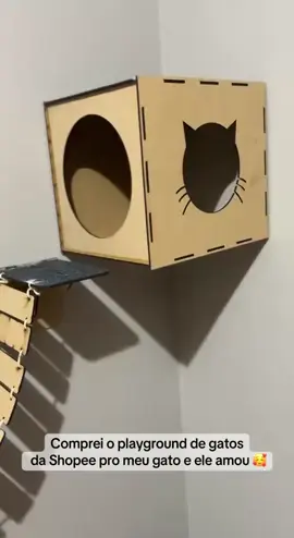 ✨Playground dos sonhos para o seu gatinho!✨ Com 19 peças incríveis, esse conjunto transforma qualquer cantinho da casa em um verdadeiro parque de diversão felino 😻 Arranhadores, prateleiras e pontes para ele brincar, descansar e explorar com segurança e estilo! #achadinhos #shoppe #vendas #gatos 