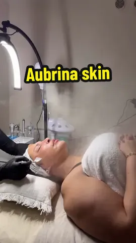 @aubrina  Si toi aussi tu veux avoir le même glow n’hésite pas à prendre dans leur différent centre et profite de mon code promo à - 30 €  Paris 19 - ivry sur Seine 94 - DUNKERQUE 59
