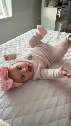 Eres perfecta mi reina, eras para este mundo mi amor, mi niña Emma 🩷#amormio♥️🥰💕💝 #princes#emma❤️‍🩹