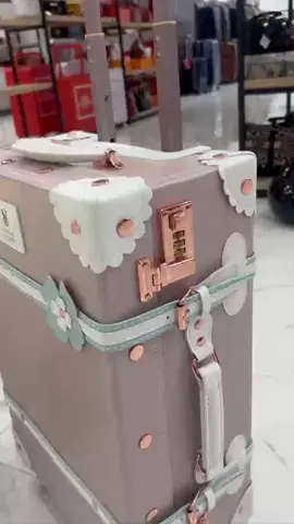 Ensemble de bagages vintage en cuir PU pour femmes Valise rétro à main à roulettes avec cadenas TSA New 2025 model valise 🧳 vectoria secrete 🩷  La livraison 📦 disponible 58 wilaya ✅ الدفع عند الاستلام 🙏🏻 #golden.bags.dz19 #voyage #bags #baggagerie #valise  ** #                