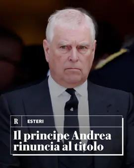 Buckingham Palace ha annunciato che il principe Andrea “smetterà di usare i titoli e gli onori, incluso quello di duca di York”. #royalfamily #rep