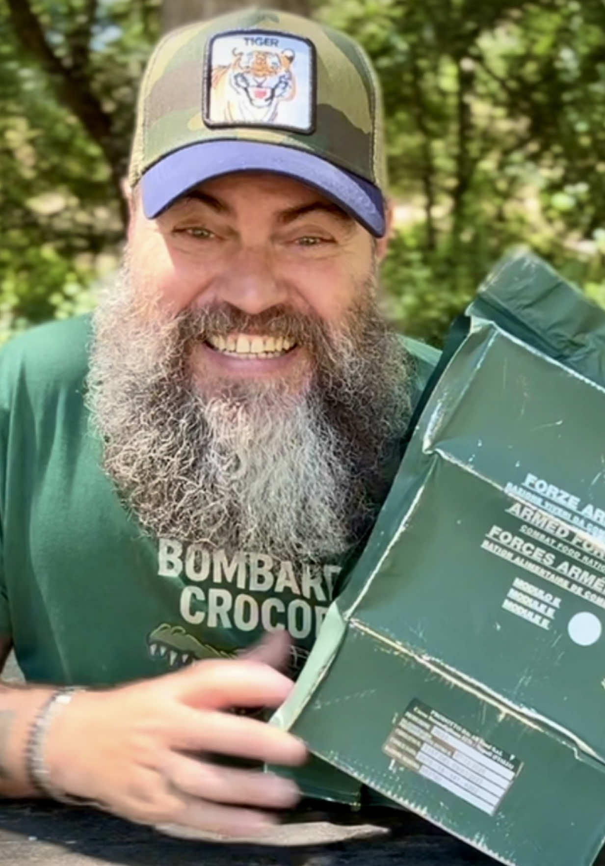 Probando la ración militar de 24h de Italia. #racionesmilitares #comidamilitar #fyp 