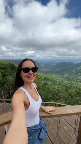 De uma experiência que vivi em agosto, mas que só agora consegui editar. 😬 O Esnandes, da @carajasexperiencetour, nos guiou num passeio pela Floresta Nacional de Carajás. E foi incrível!  #Parauapebas #FlorestaNacionaldeCarajás