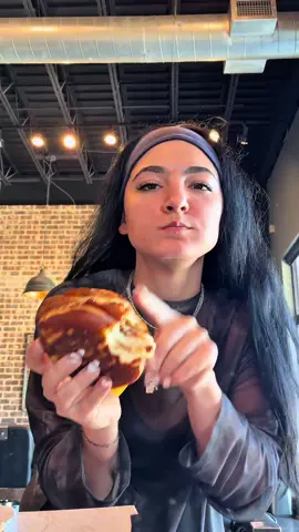 Lunch time ! Chick-fil-A food review !!  #foodreview #chickfila #newfoods #tryingnewthingslike 