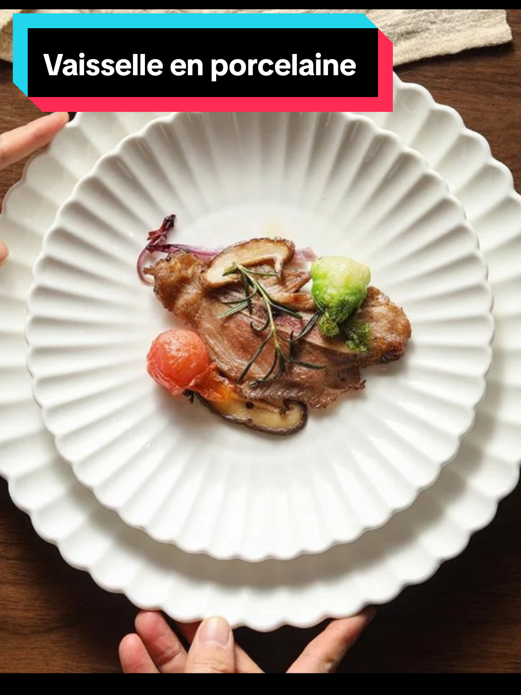 2 pièces en porcelaine (26,5 cm et 20 cm)  #porcelaine #dinnerset #assiette #vaisselle #viral 