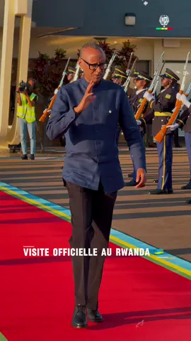 Retour en images sur l’arrivée du Chef de l’État à Kigali, qui marque le début d’une visite officielle de trois jours. #pourtoi #fyp #viral #rwanda 
