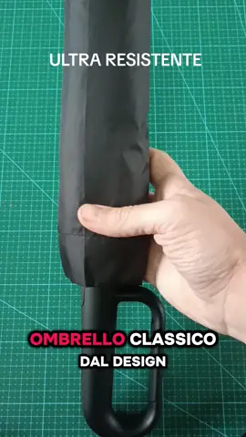 ombrello pieghevole ultrà resistente #tiktokshopitalia #ombrello #pioggia 