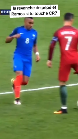 la revanche de pépé et Ramos si tu touche CR7 #revanche #pepe #ramos #cr7cristianoronaldo #football 