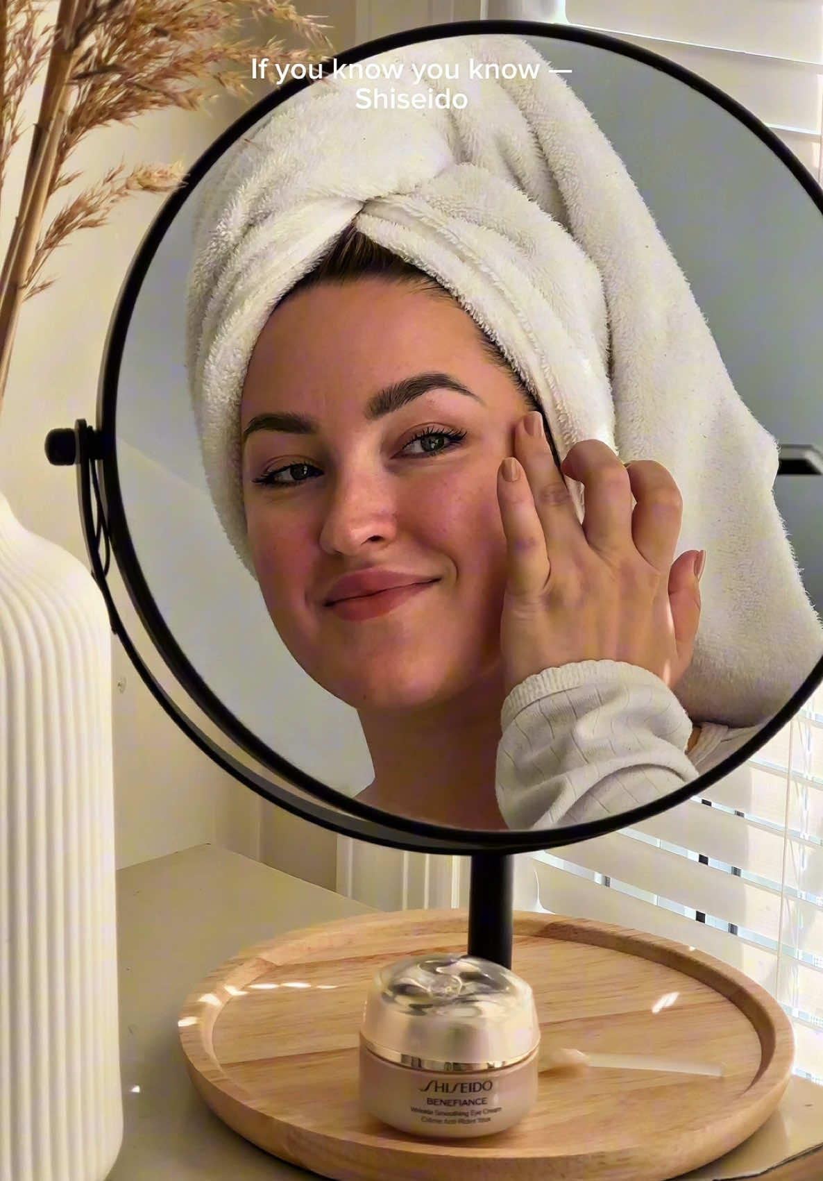 Gifted by Shiseido  Okay but this Shiseido eye cream?? 👀 Super hydrating, smooth under makeup, no creasing — just that fresh, glowy look all day 💫 @SHISEIDO @sephora   #Shiseido #Benefiance #giftedbyshiseido 