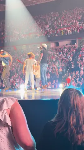 @Brandon Lake  #brandonlake 