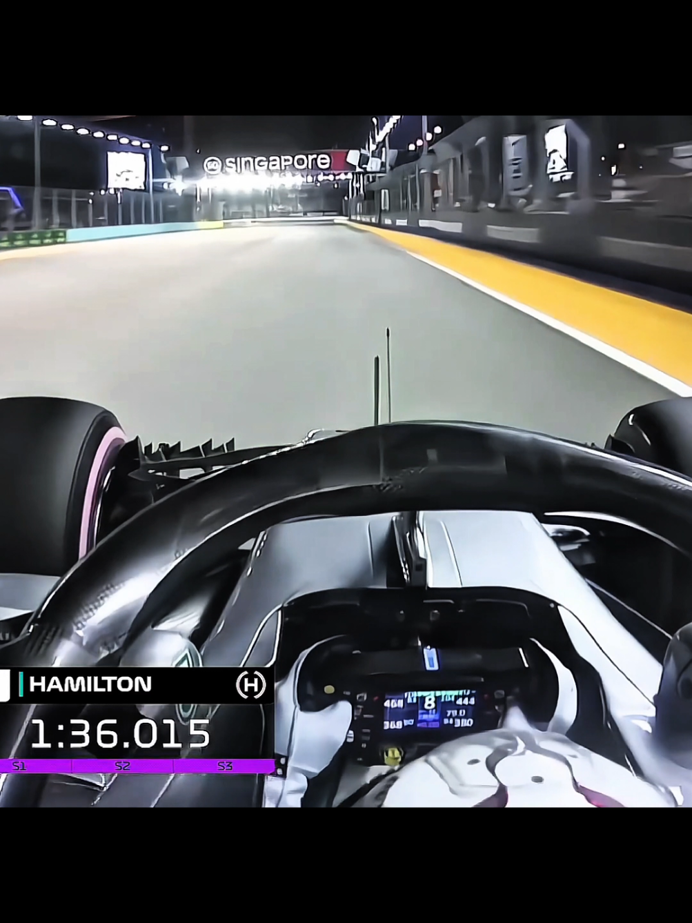 Singapore 2018 Lewis Hamilton's scariest pole lap 🥶. / / #F1 #f1tiktok #lewishamilton #singapore #mercedesf1 