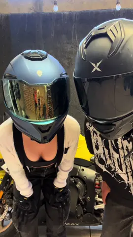 Era a la moto🥹. . 10%off con el código GAMA10 en kovparts.com