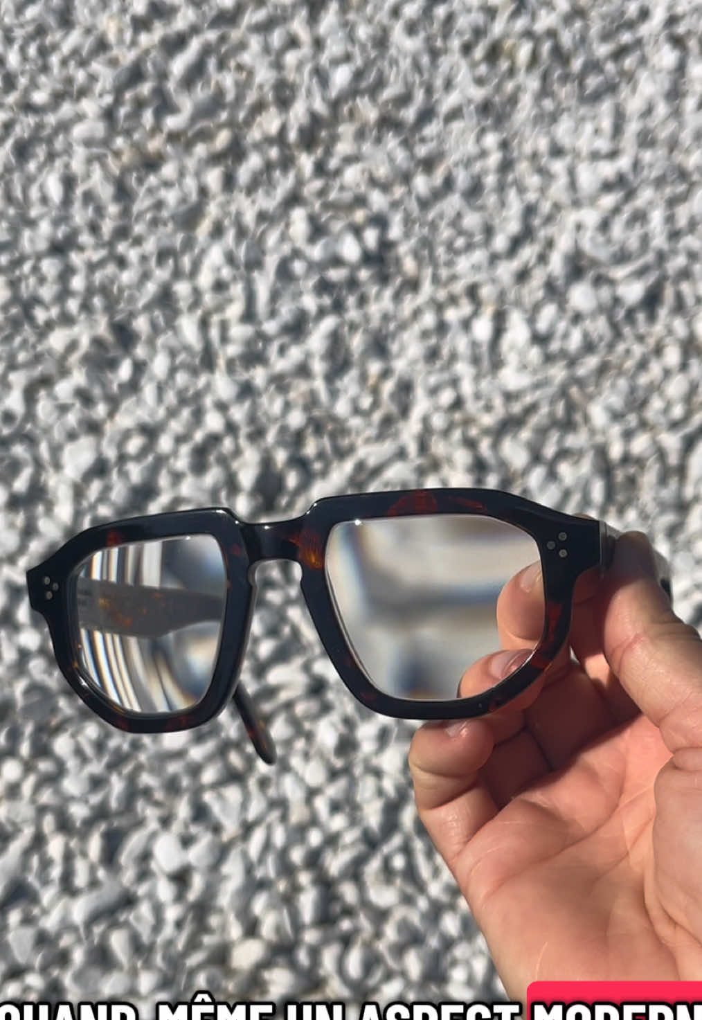 La réf pour ceux qui sont intéressés BACA C2 N°10 - SILMO 2025 #fyp #fashiontiktok #StreetFashion #lunettes #glassesgirl 