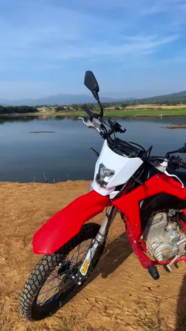 La presa de acayuca un lugar bastante bonito que se ha vuelto de mis favoritos últimamente. Si lo visitan recuerden respetar la zona y no dejar basura ☺️📸. #kb250 #winmex #biker #hidalgo 