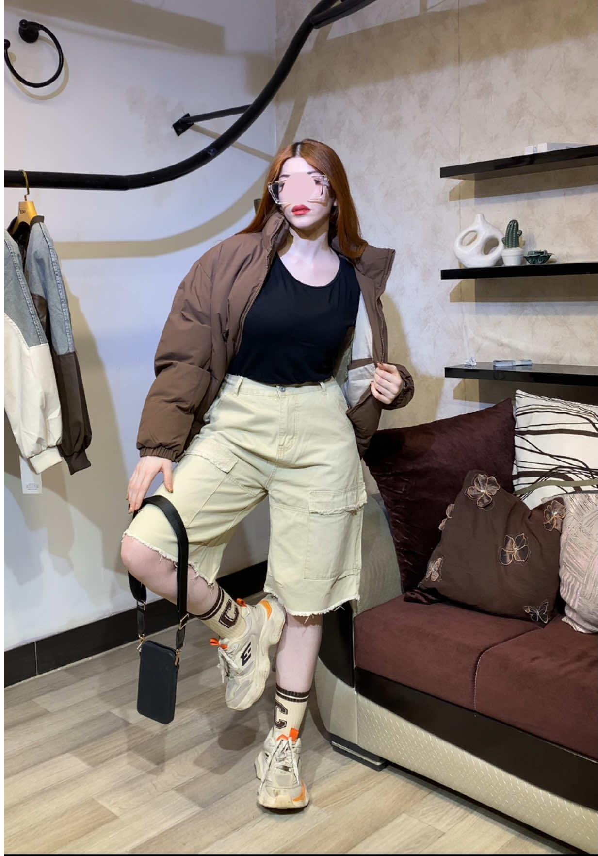 بُني☑️، الاوتفت كأمل متوفر👽🤎، رجالي+ نسائي ✔️، القمصلة النفخ سعرها كُلش مناسب وقياساتها من M,L,XL, ✨، متوفرة بأكثر من لون ( الأسود، الجوزي ، البيجي ، الاخضر الفاتح ) ، الكارغو البرمودة(الجورت) البگي  جميع القياسات موجودة  وتكون هاڤ كُلش ولونها مُميز  ايضاً  ✨، #العراق #fyp #ترند_جديد #اكسبلور #الشعب_الصيني_ماله_حل😂😂 