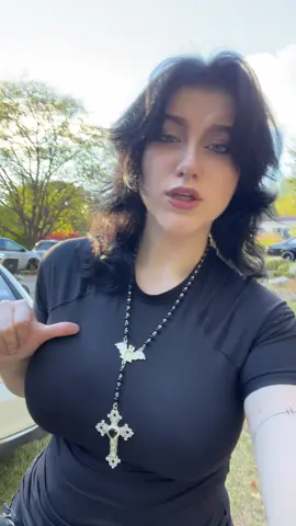 I make it look easy! #fyp #foryou #foryoupage #alt #grunge 