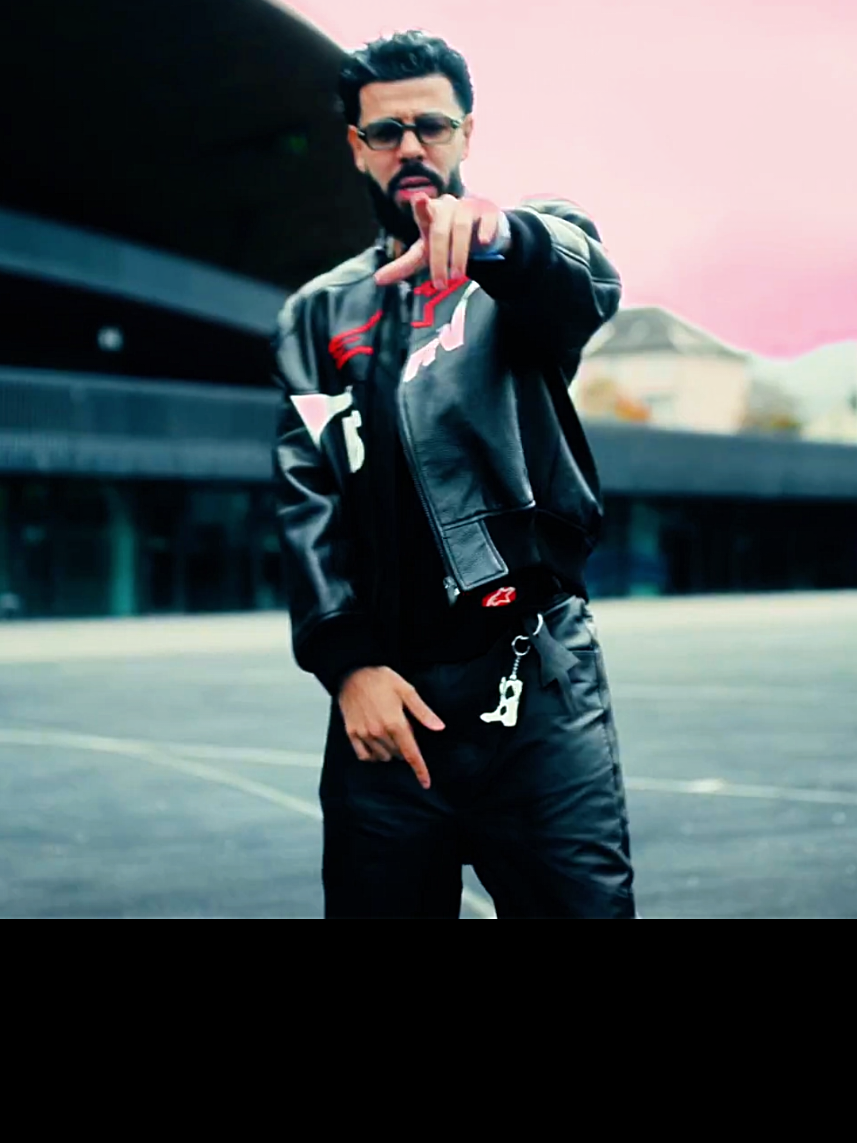 YAMA. YAMA. YAMA. THIS ONE IS MY NEW FAVORITE. 🔥🔥🔥🔥🔥DROP? WE’RE GOING VIRAL!  بدي أنا شو بدي؟ #ArabTikTok #arabicsong #habibi #DYSTINCT #shakomako  @DYSTINCT 